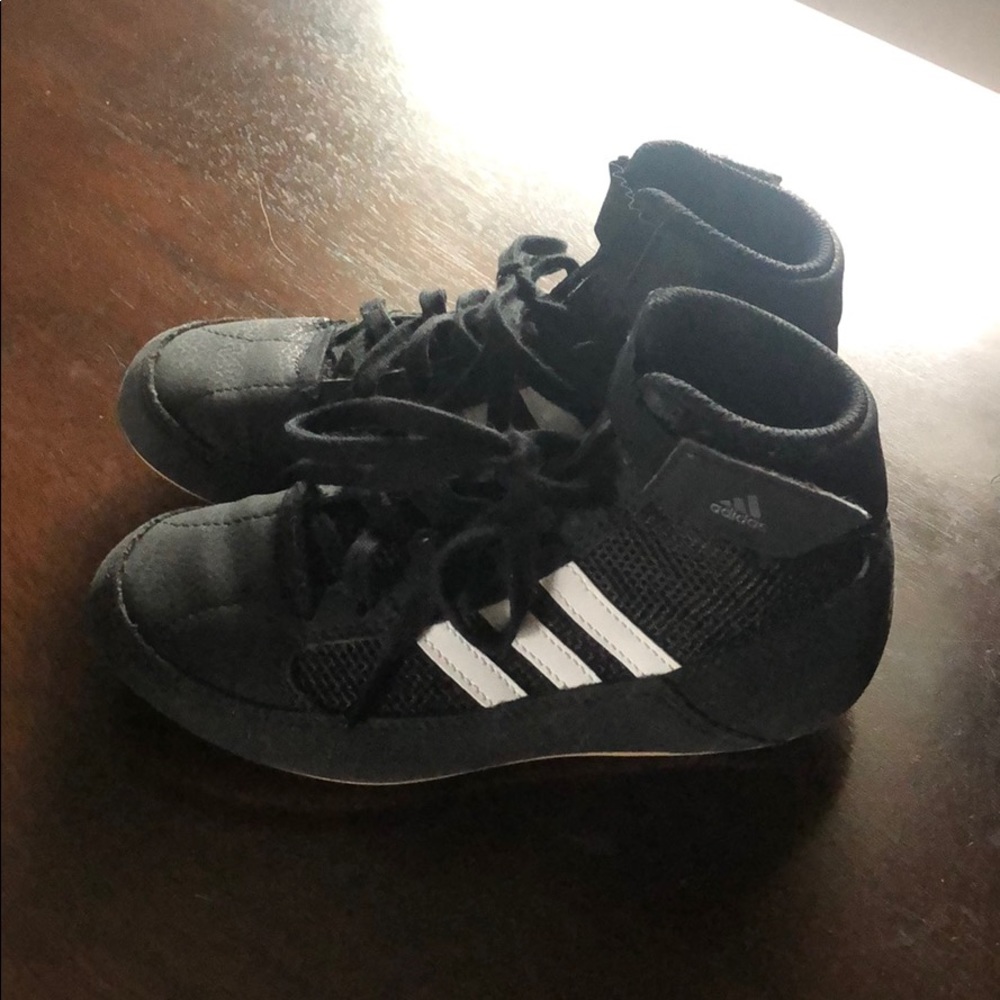 Adidas Little Boy Wrestling Shoes EUC Sz 1